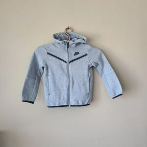 Nike boys hoodie full zip size 5-6 years